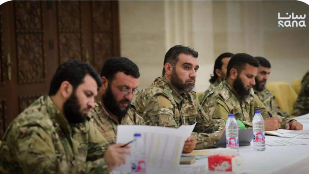 ertugrul ozkok dun samdan gelen fotograflara bakarken sordum acaba o iki kisi bu karelerde var mi UpS27zBR