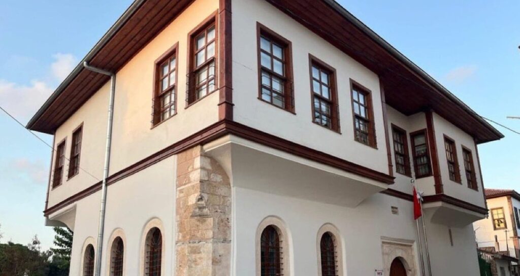 halkin vergileri akpli yoneticinin konagina gitti 9dFhTiGe