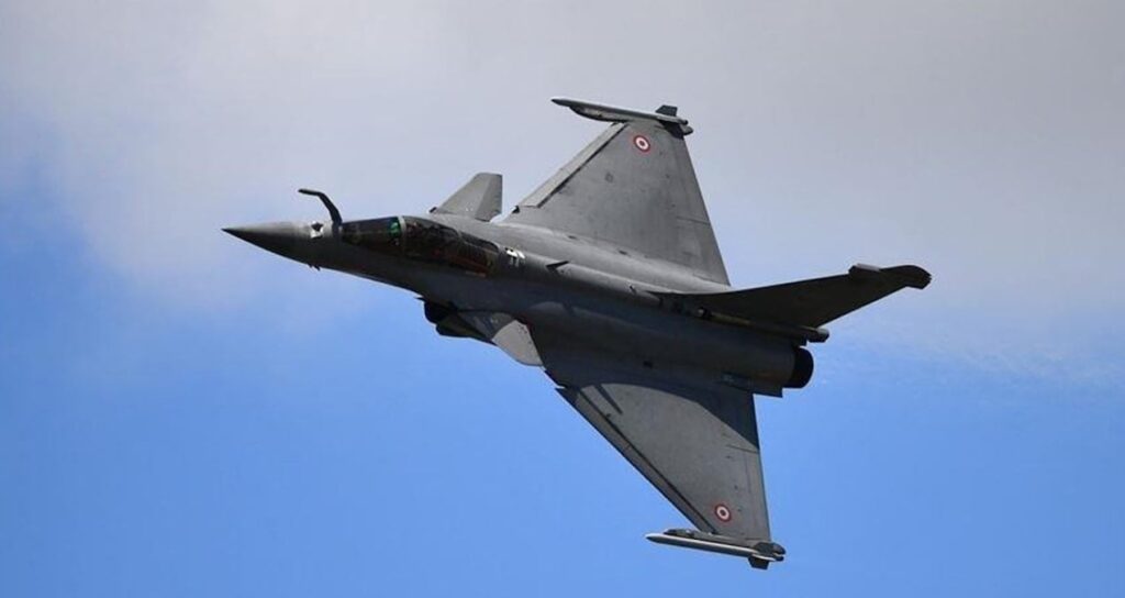 yunanistanin turkiyeye karsi aldigi ucagi kucuk cin fuzesiyle dusurduler 4sDyUp6c