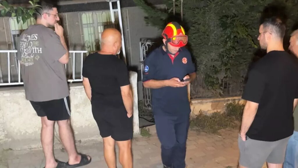 avcilarda yalniz yasayan adam olu bulundu Ie31GVR1