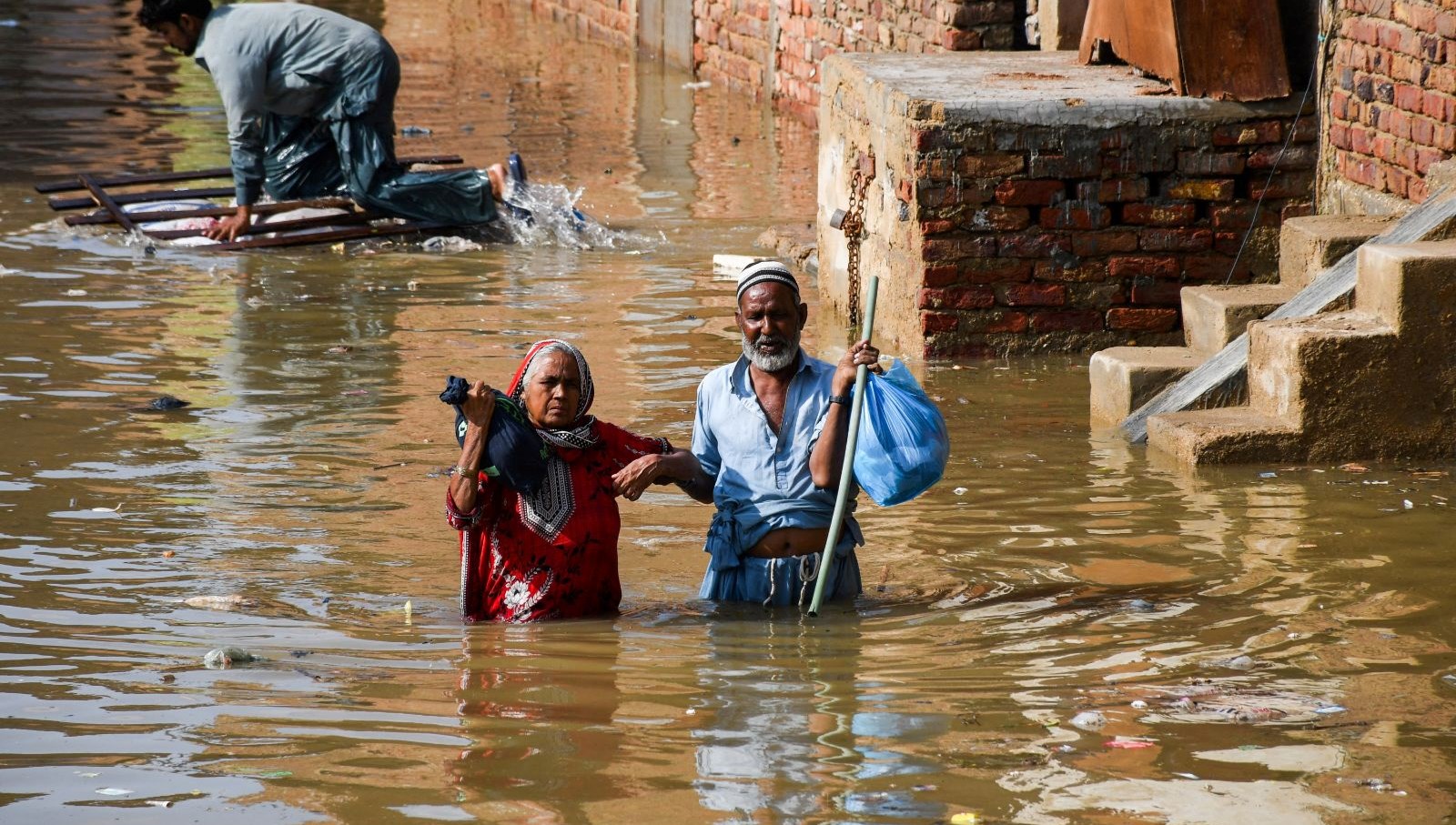 pakistanda muson yagislarinda can kaybi 905e yukseldi Y1LA6W3C