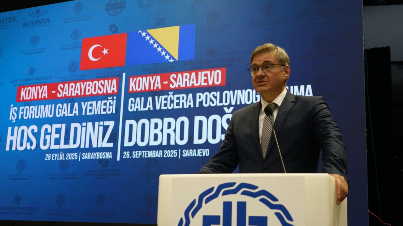 turk ve bosnak is insanlari saraybosnada bulustu yJnLIYCO