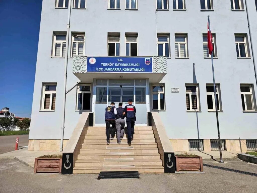 yerkoyde firari hukumlu yakalandi LUKNtthB