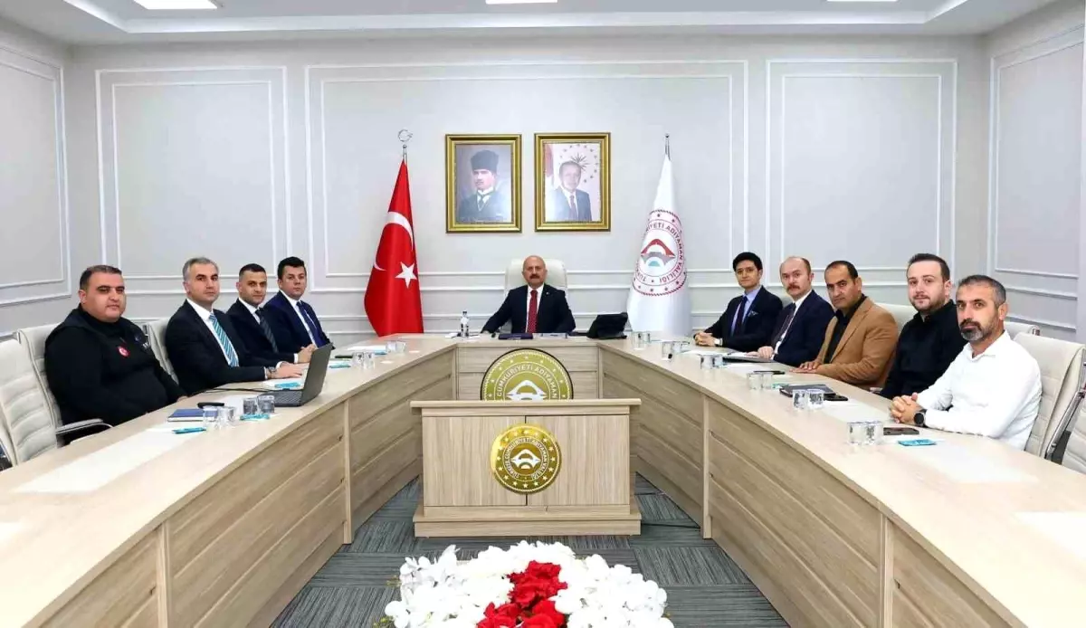 adiyamanda vali yardimcilari degerlendirme toplantisi duzenlendi 6EayHci8.jpg