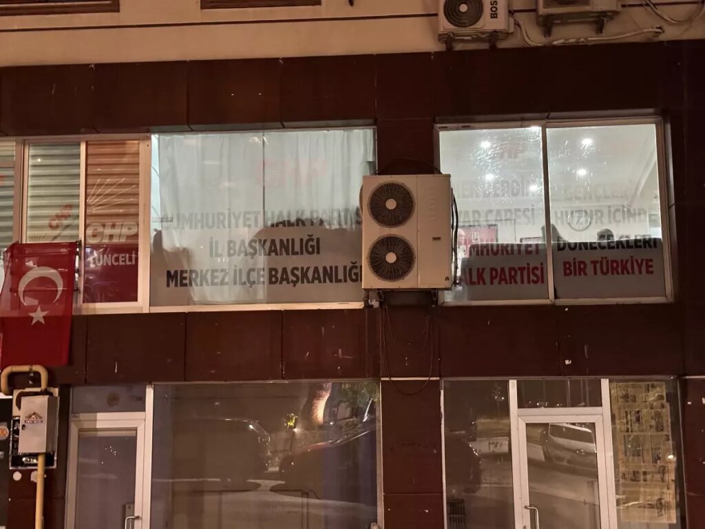 chp tuncelide kutuplasma protestosu lbaMrBWW.jpg