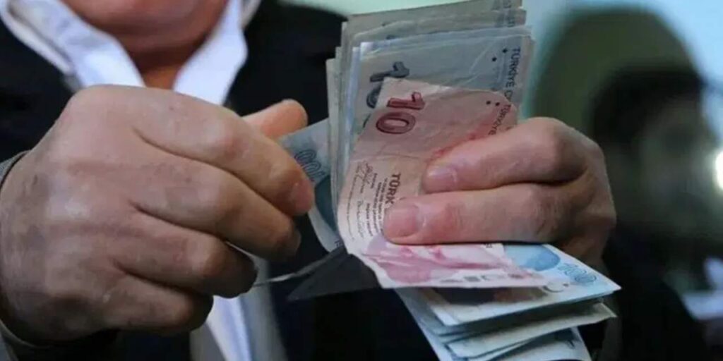 emekli anketinde akpyi zora sokacak sonuc 79 RgCfC5it.jpg