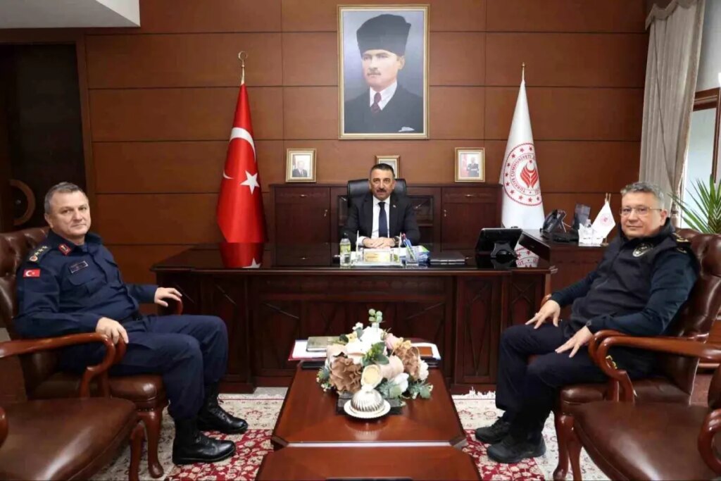 zonguldakta haftalik asayis ve guvenlik toplantisi yapildi i5rwcvE4.jpg