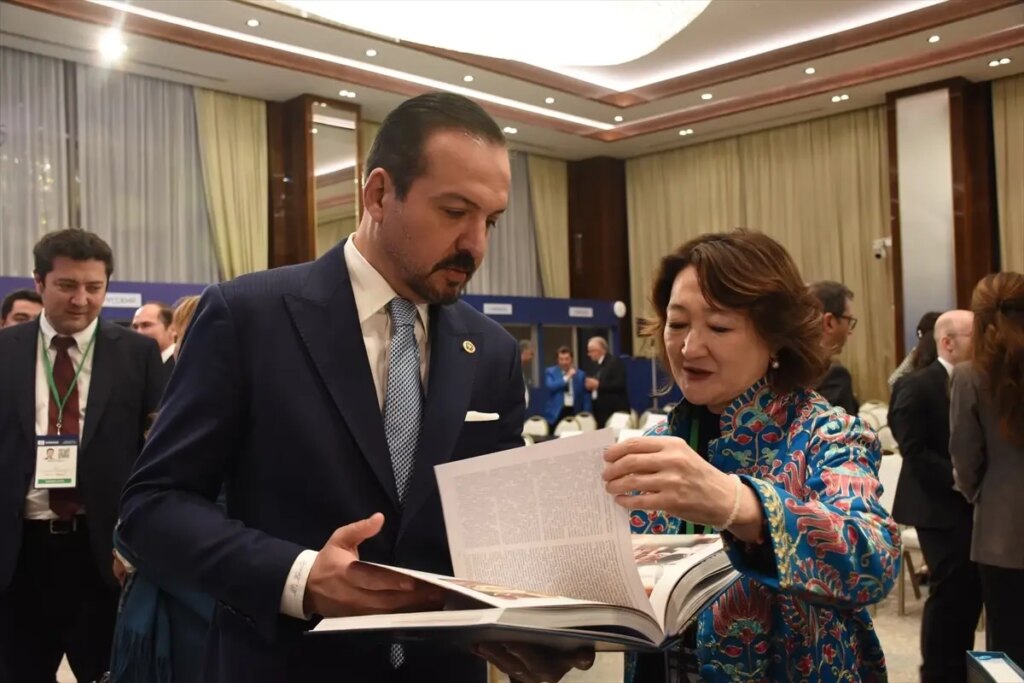 semerkantta 15 aralikin dunya turk dili ailesi gunu ilan edilmesiyle ilgili etkinlik yapildi itNMgJde.jpg