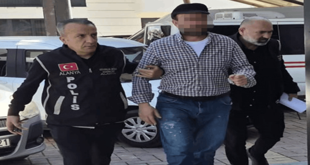 sosyal-medyada-cumhurbaskanina-hakaret-etti-tutuklandi-evNPwXsc