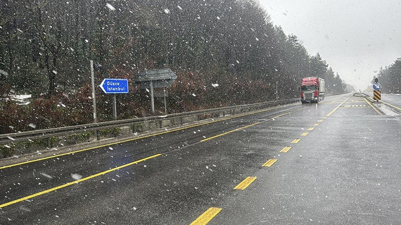 Bolu Dağı’nda Kar Yağışı Etkili Olmaya Başladı