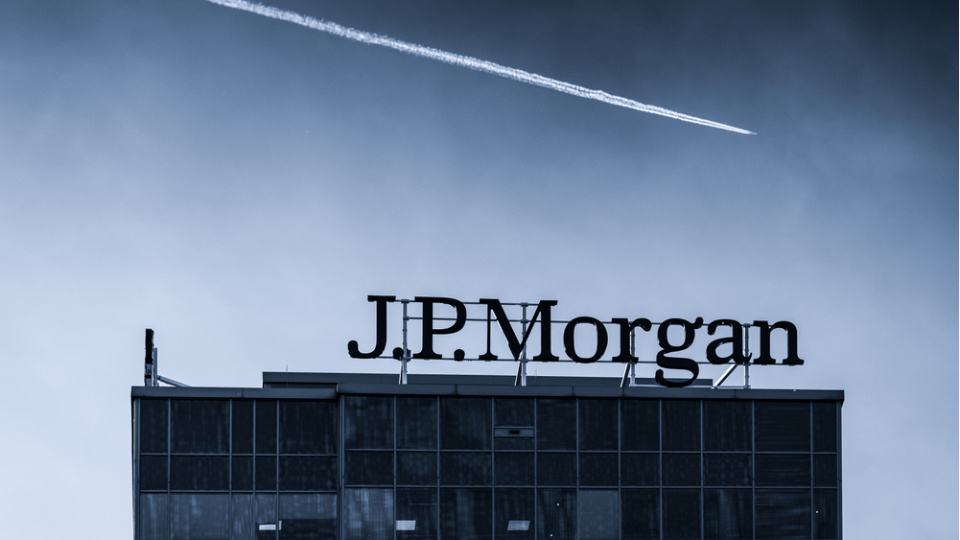 JPMorgan Altın Fiyat Tahminini 2026 İçin Aşağı Yönlü Revize Etti