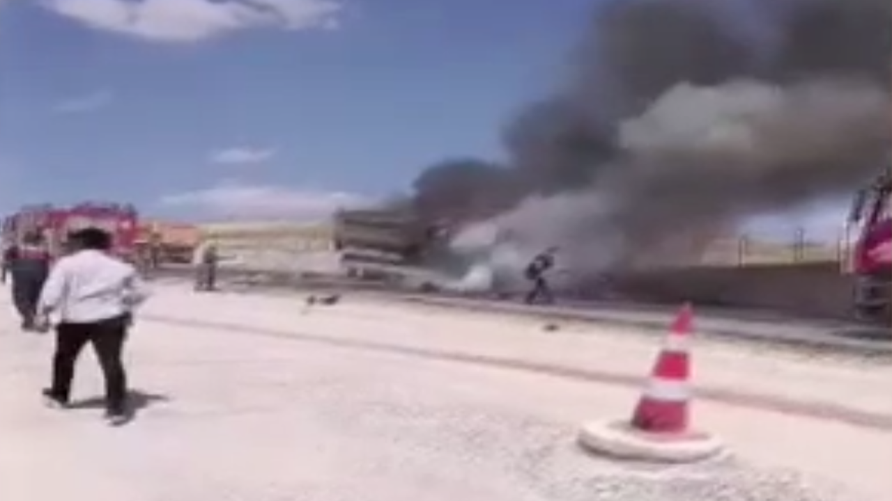 Son dakika ankara keciorende hafriyat kamyonlari carpisti yaralilar var XPeG5qUP